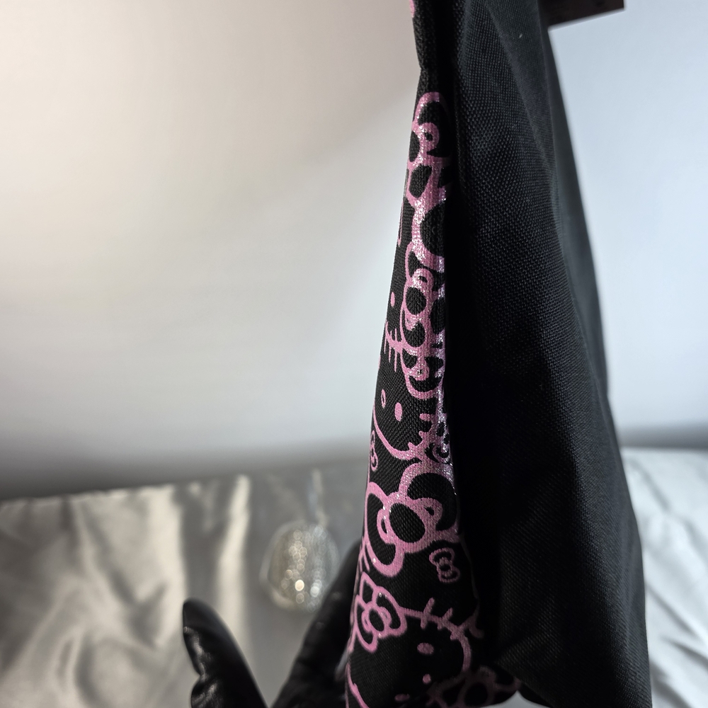 Hello Kitty Black and Pink Graphic Tote - Picture 4 of 7